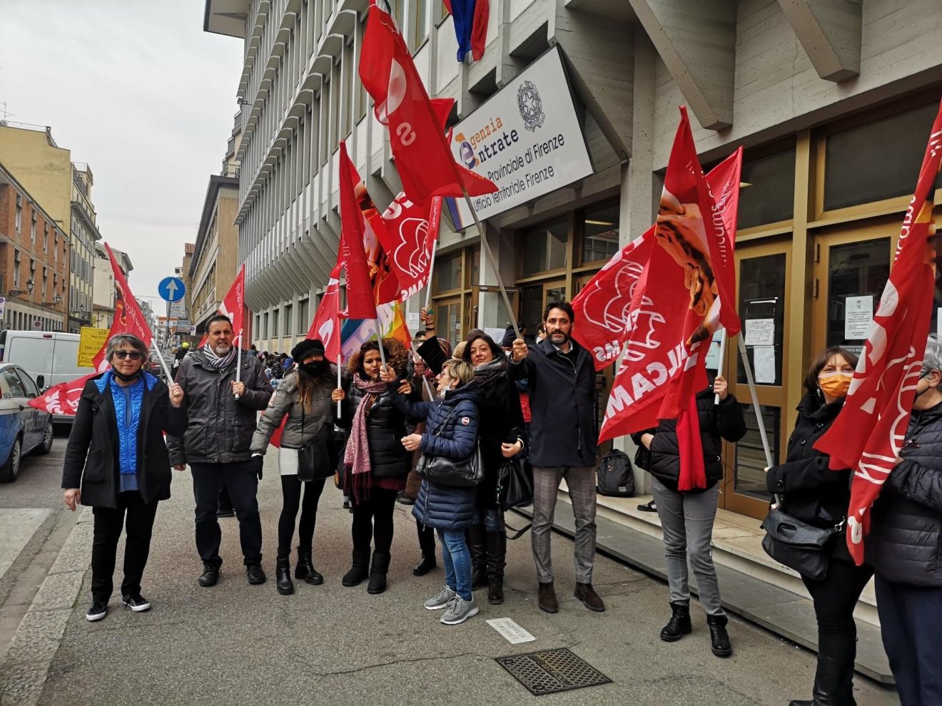 Agenzia delle Entrate, sciopero addette pulizie. Il presidio regionale a Firenze (foto)